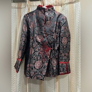 65% Silk, 35% Viscose； Lining 100% polyester
